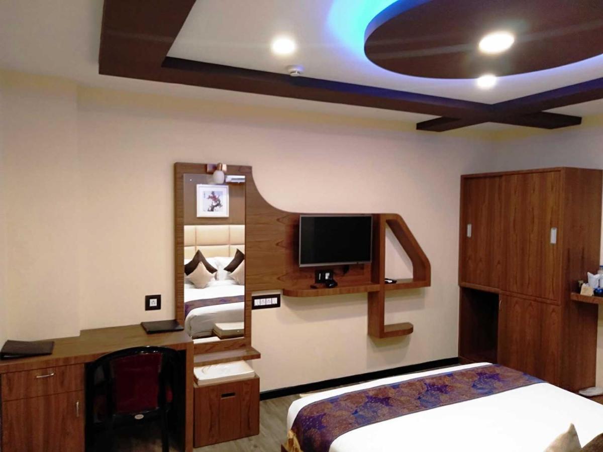 Dolphin Chocolate Inn Chandannagar Εξωτερικό φωτογραφία