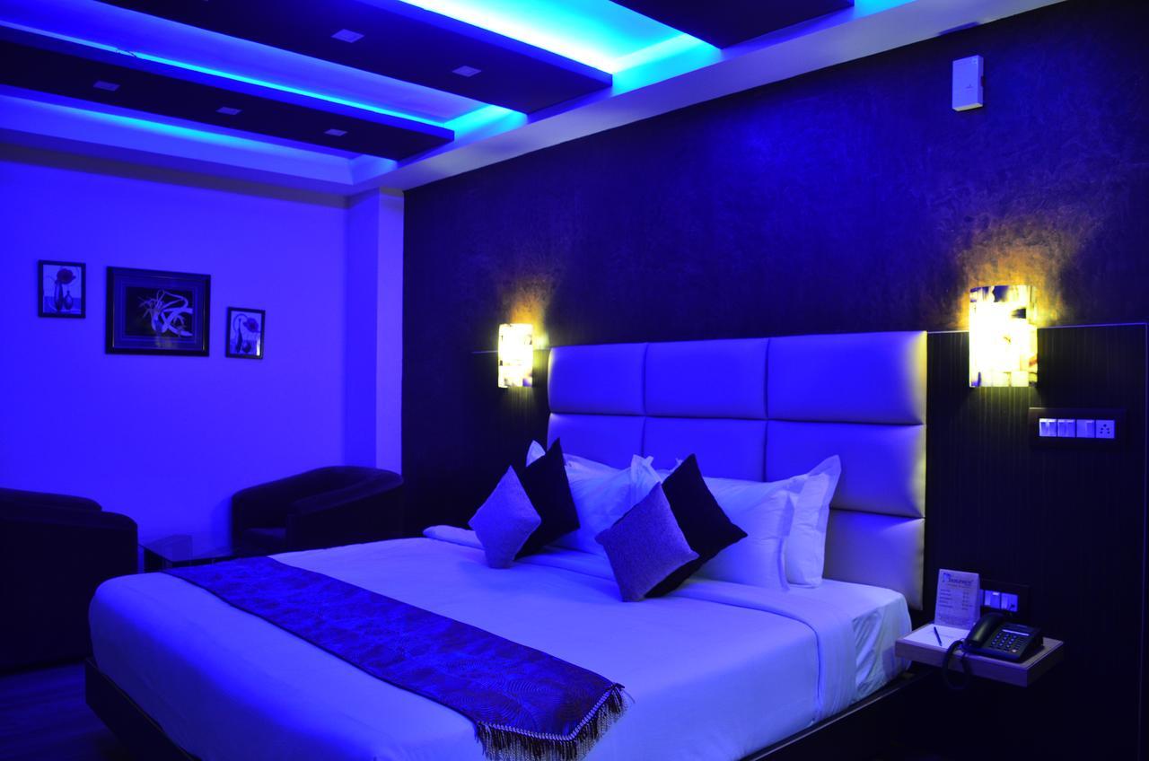 Dolphin Chocolate Inn Chandannagar Εξωτερικό φωτογραφία