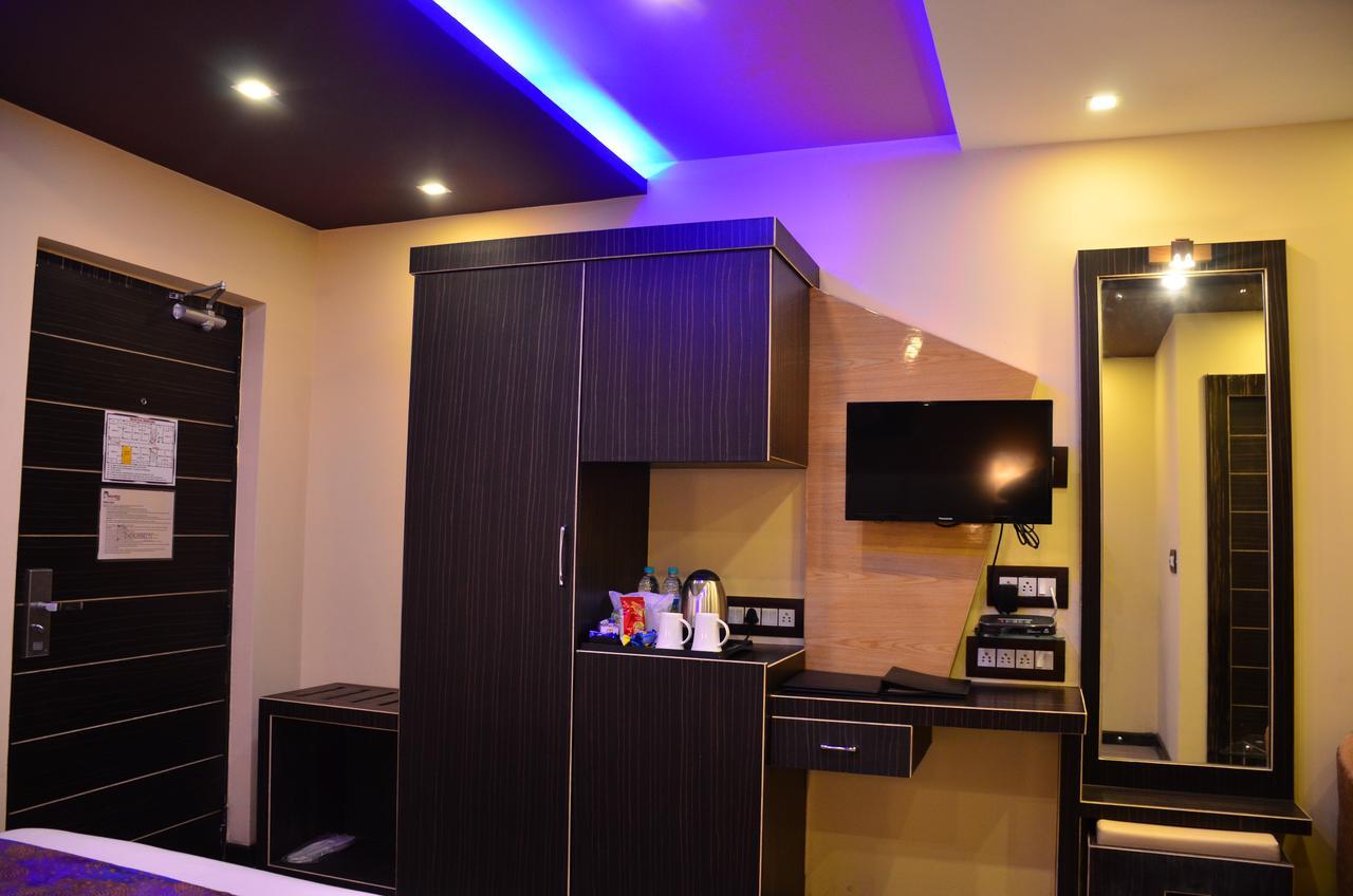 Dolphin Chocolate Inn Chandannagar Εξωτερικό φωτογραφία