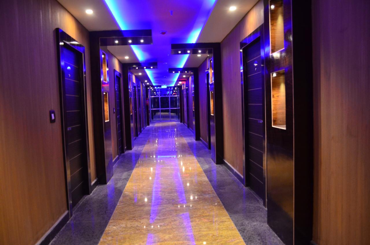 Dolphin Chocolate Inn Chandannagar Εξωτερικό φωτογραφία