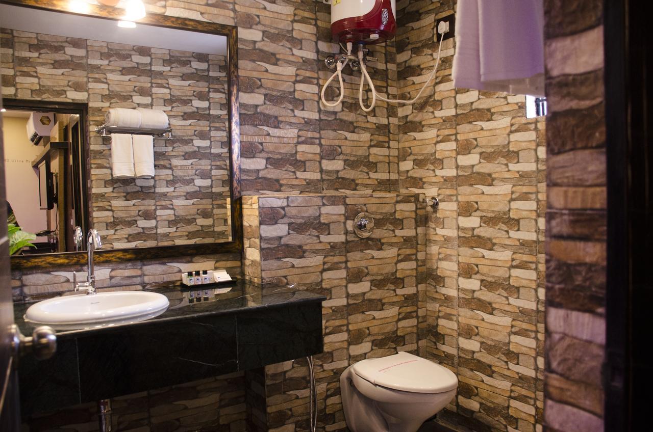 Dolphin Chocolate Inn Chandannagar Εξωτερικό φωτογραφία