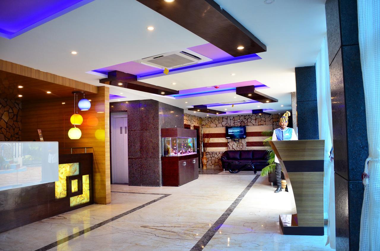 Dolphin Chocolate Inn Chandannagar Εξωτερικό φωτογραφία